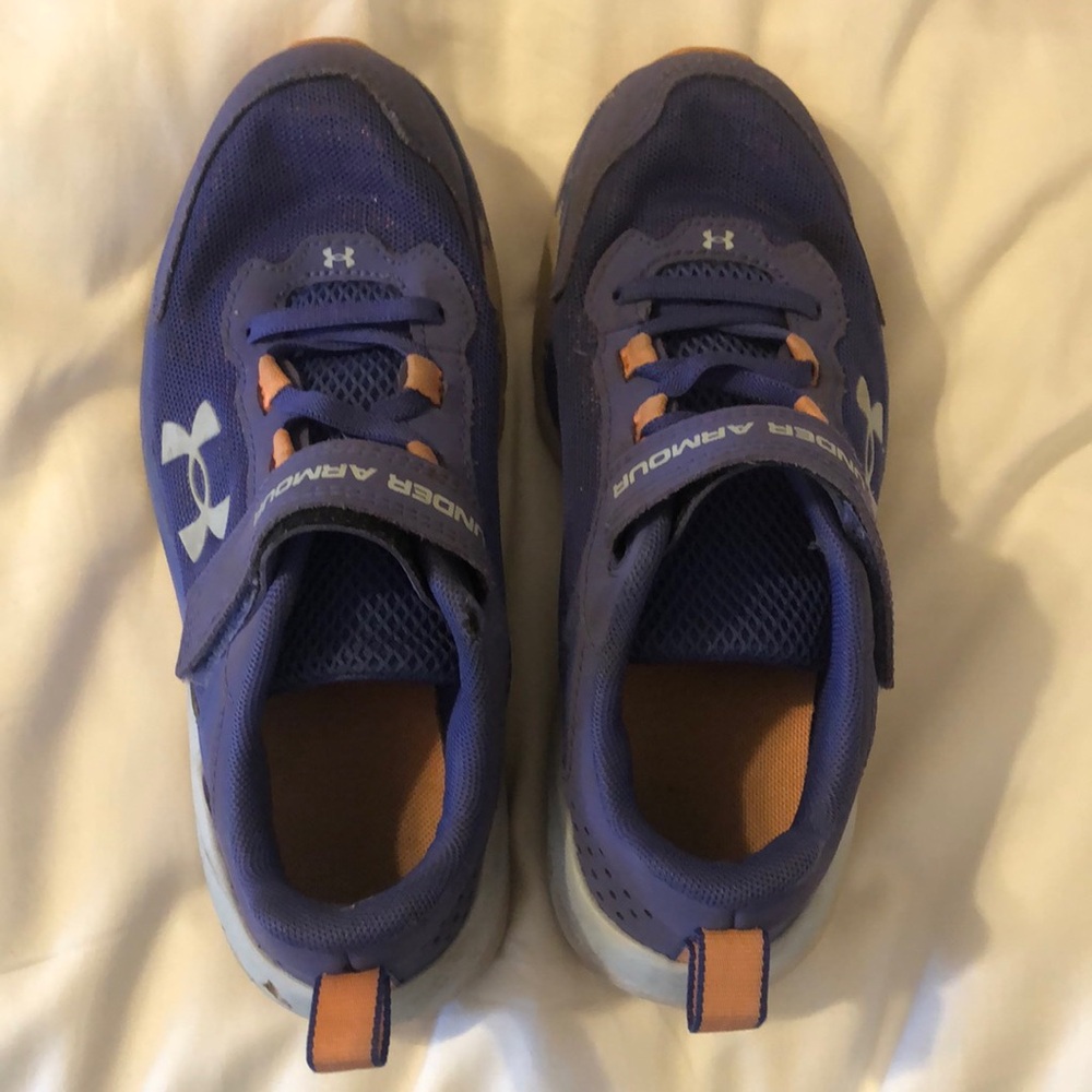 Girl shoes under armor.